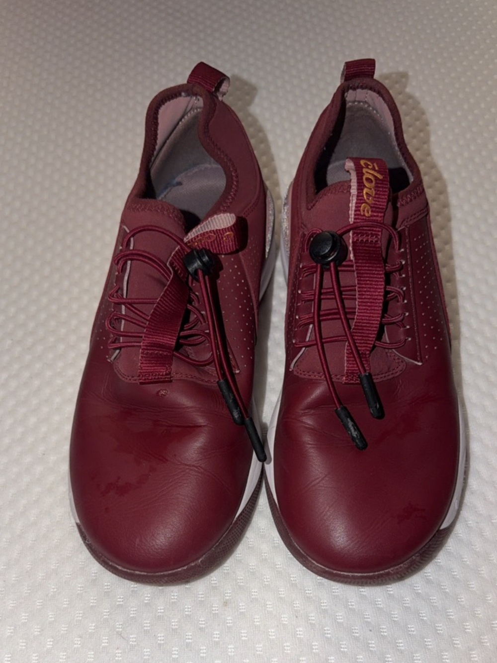 Maroon Women's Slip-On Sneakers with Toggle Laces
